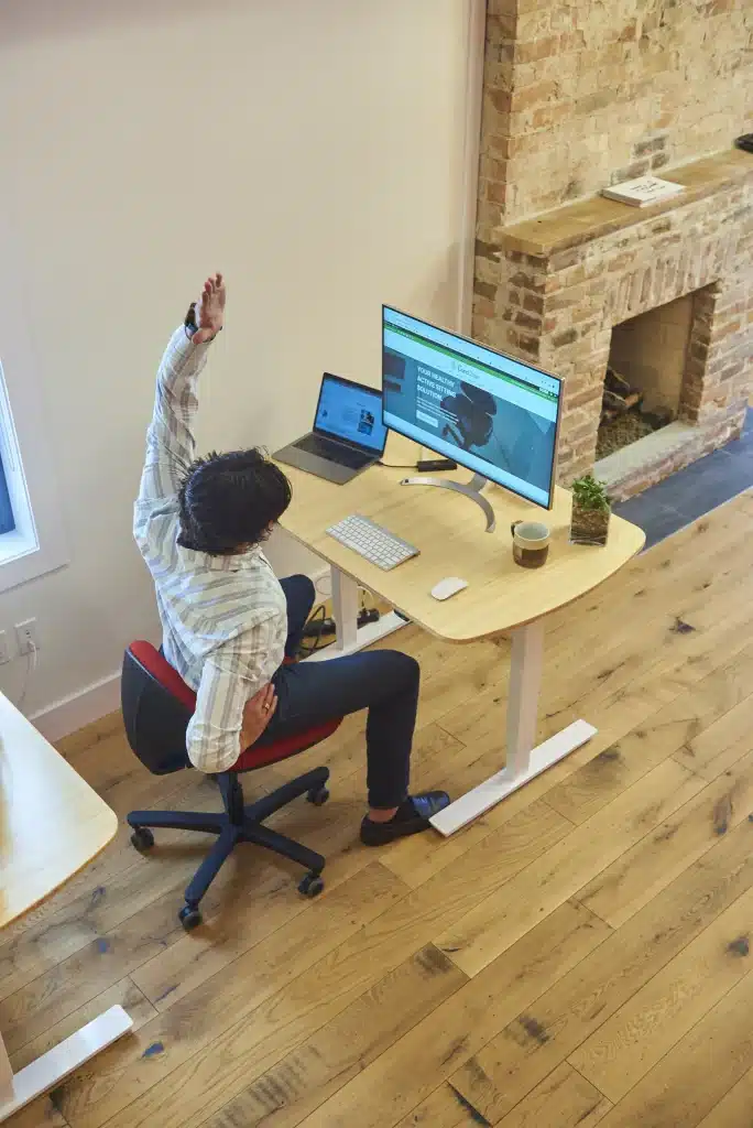 Stretch Office Chair2